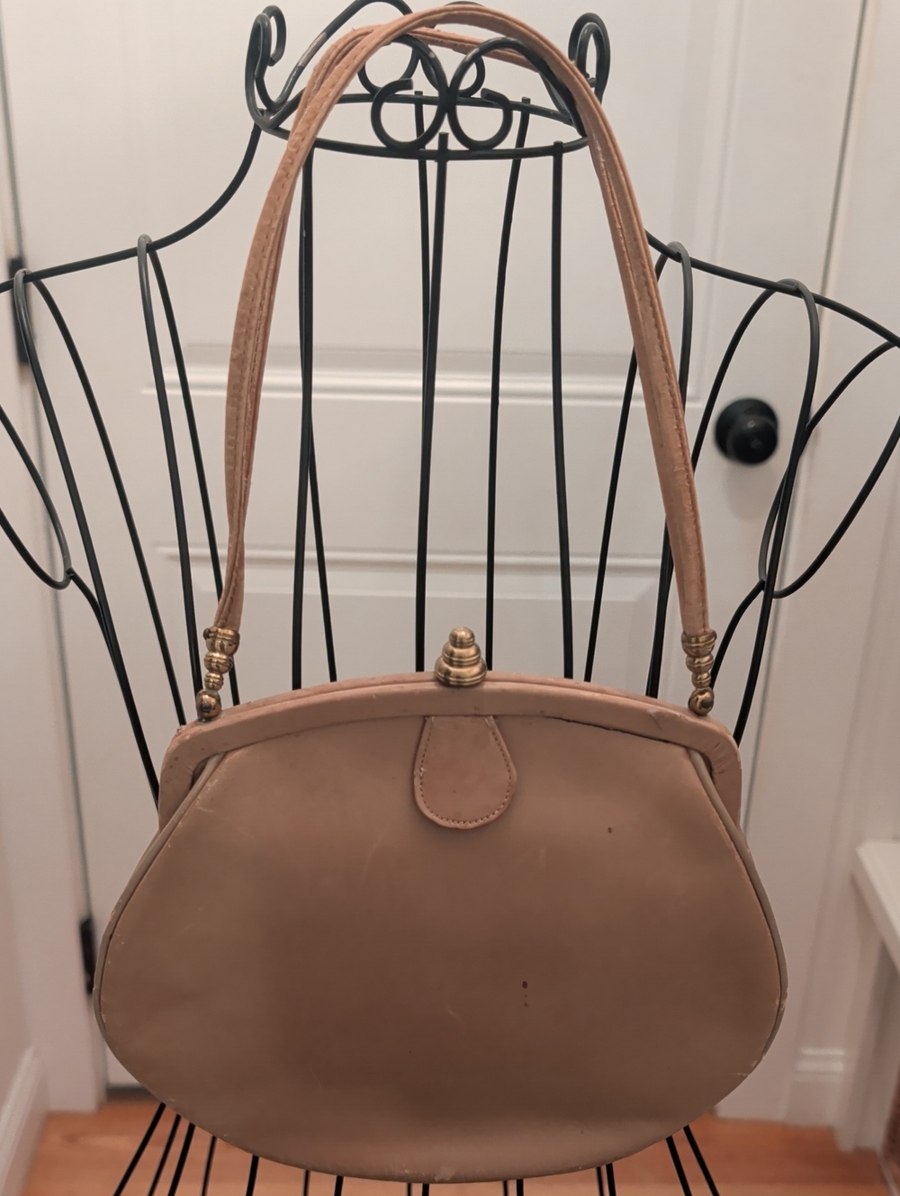 vintage Classic Tan Leather Shoulder Bag